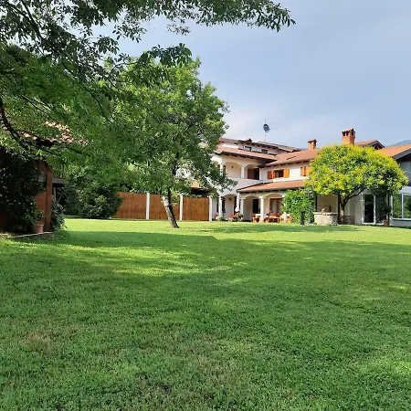 勒班旅馆 民宿 Sempas