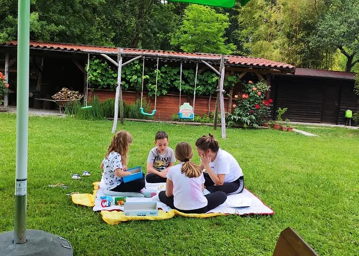 Leban Quarto em Acomodações Particulares