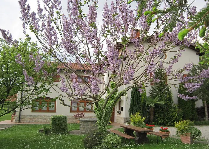 בית אירוח Leban Sempas